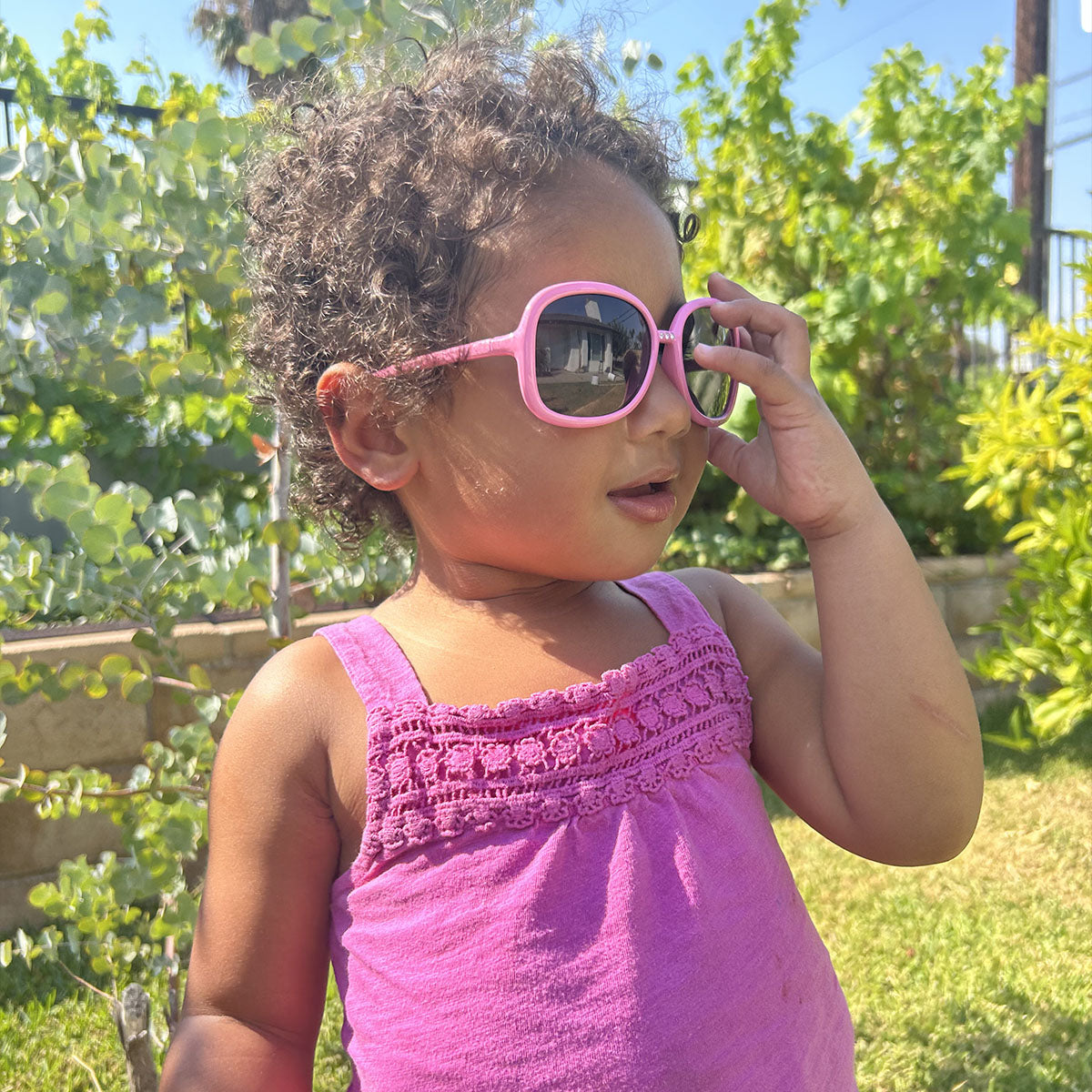 Cool & Stylish Kids’ Sunglasses: Trendy & Protective Picks