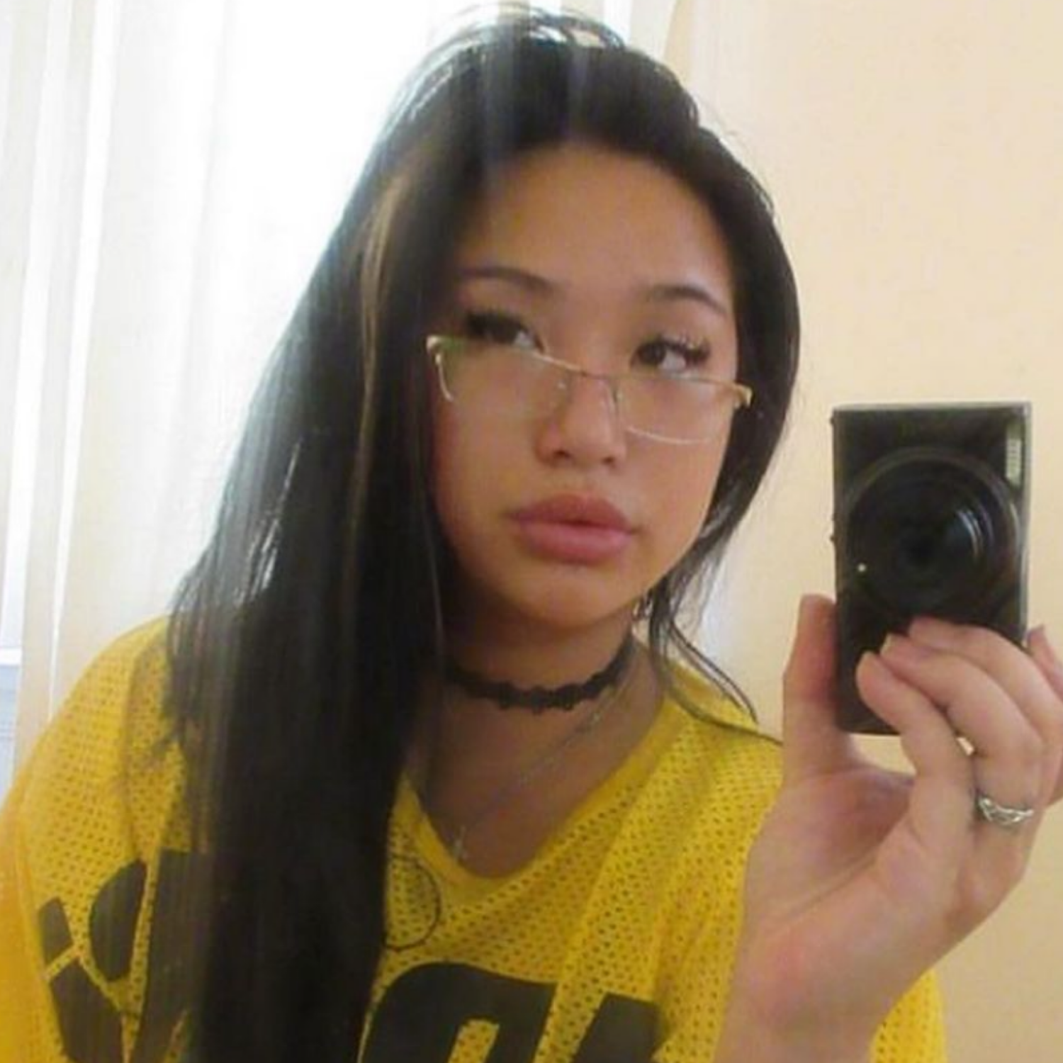 BLINDSIDED Small Clear Rectangular 90s Glasses-Giant Vintage Eyewear