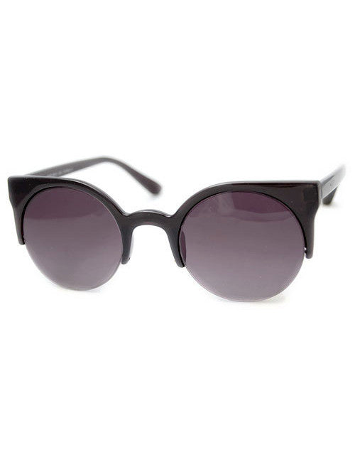 cat-eye sunglasses