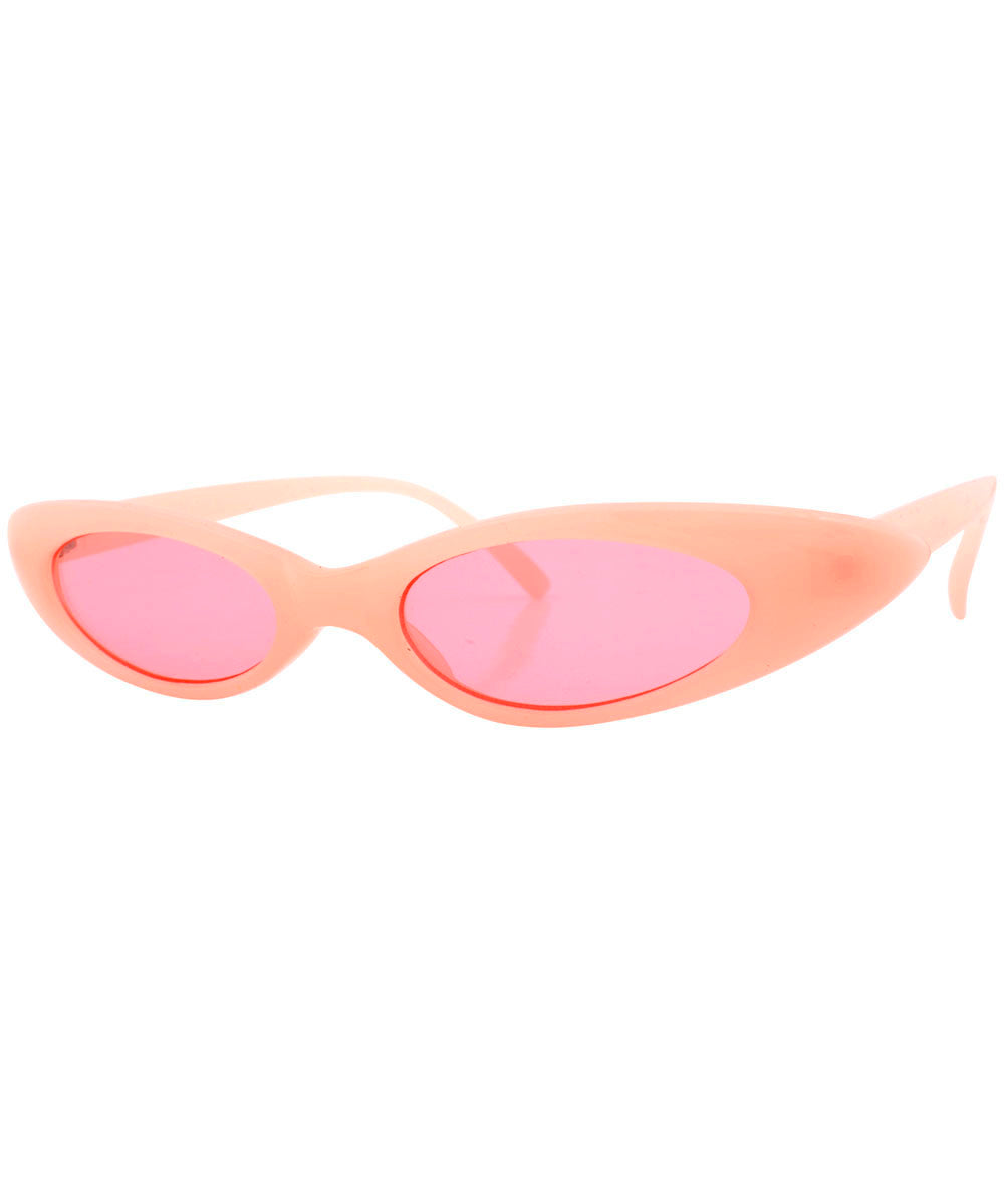 cat-eye sunglasses