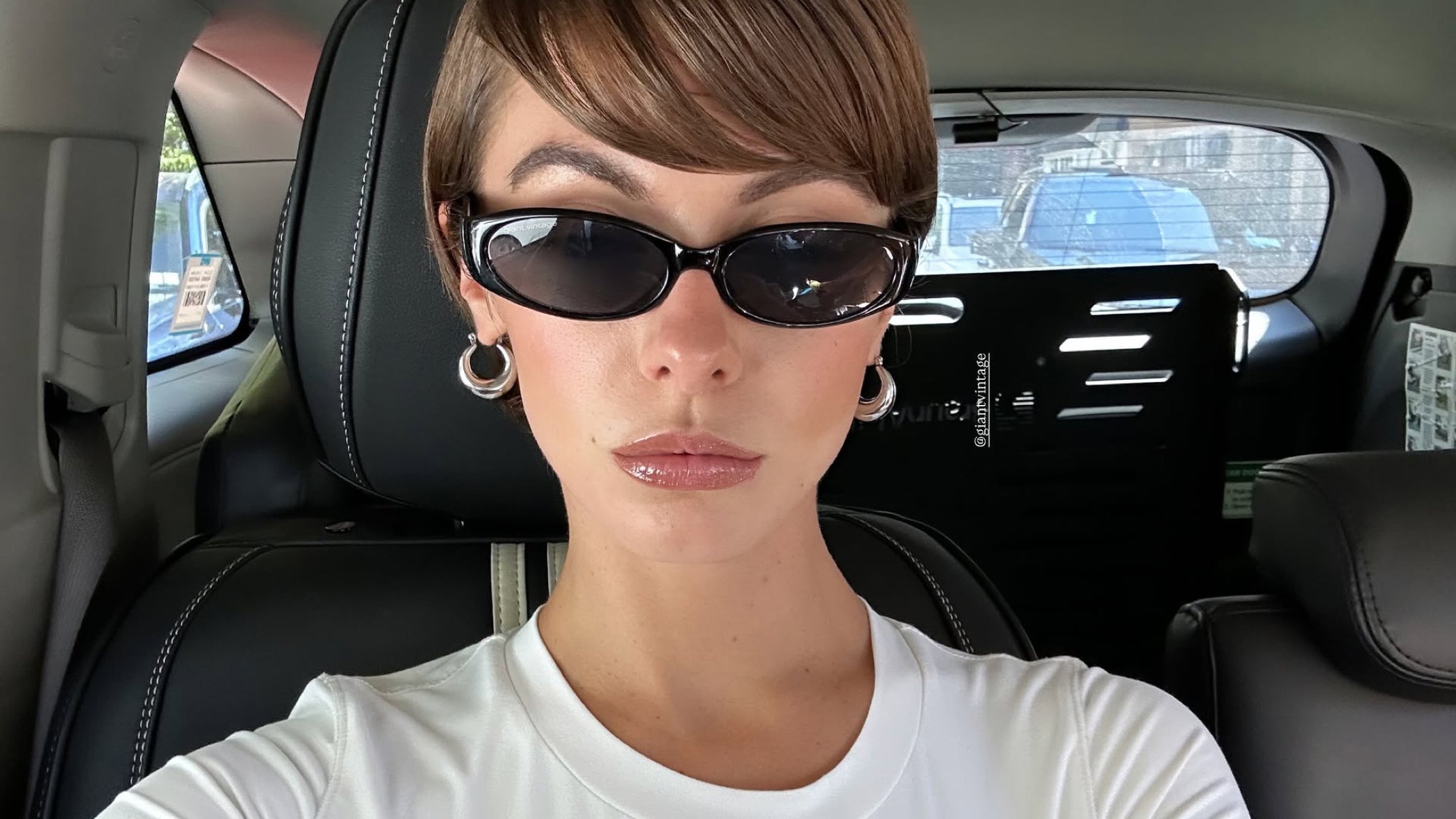 *PRE ORDER* DAISY 90's Rectangle Sunglasses-Giant Vintage Eyewear