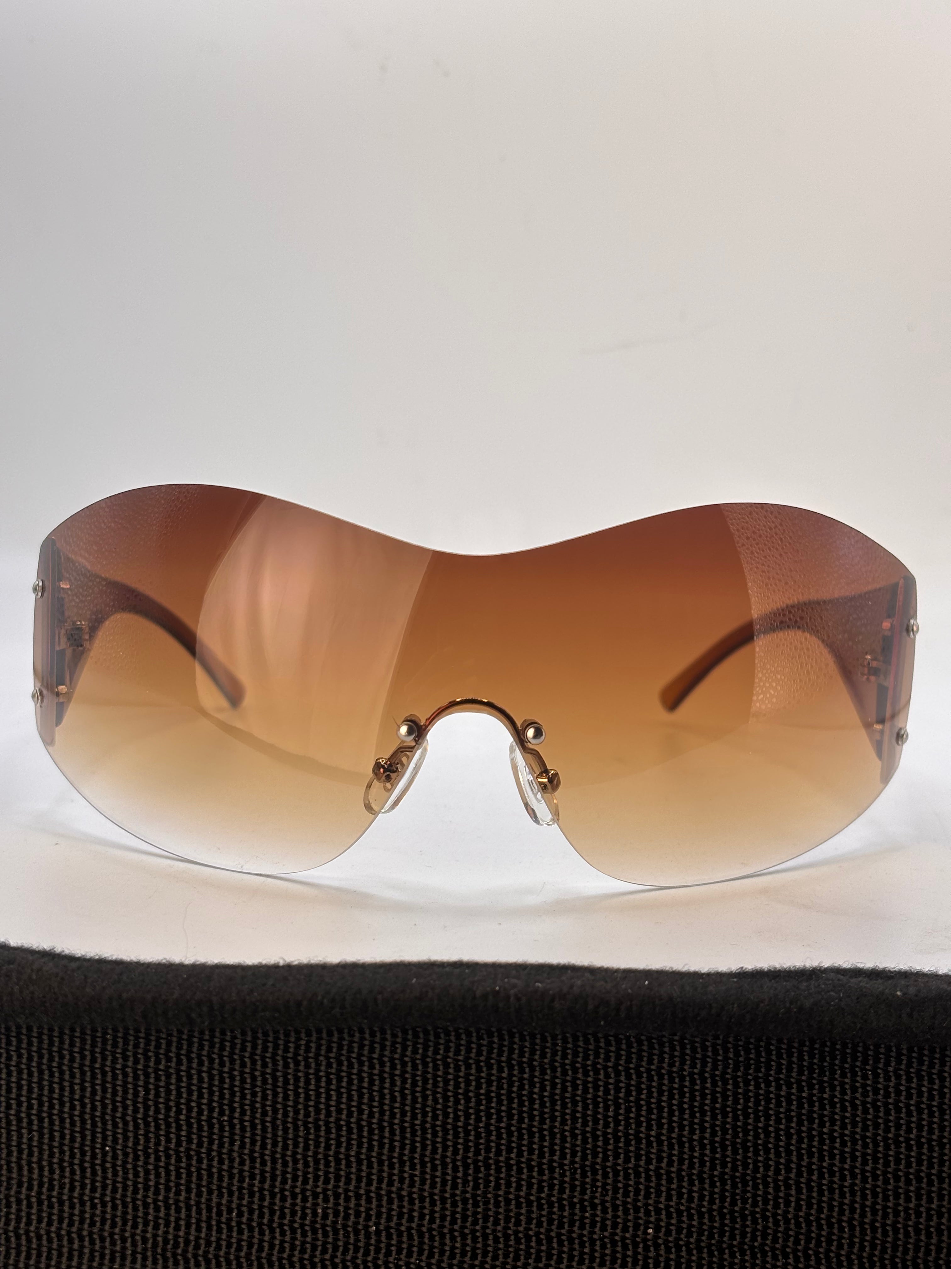 TON-Giant Vintage Eyewear