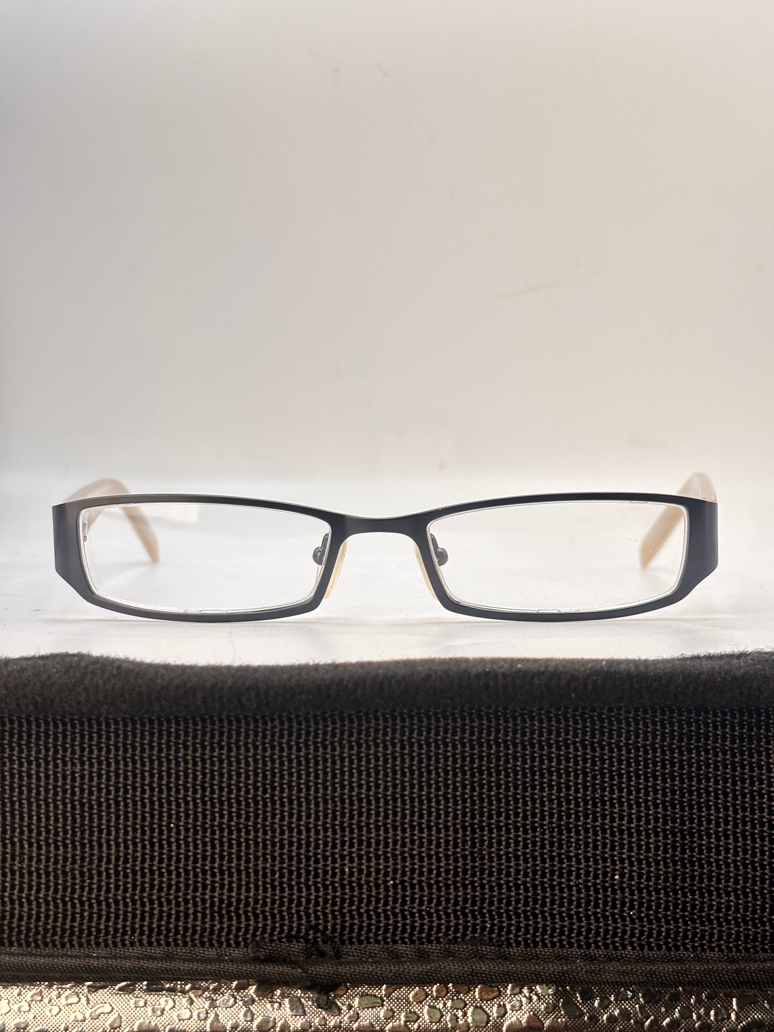 V DAY-Giant Vintage Eyewear