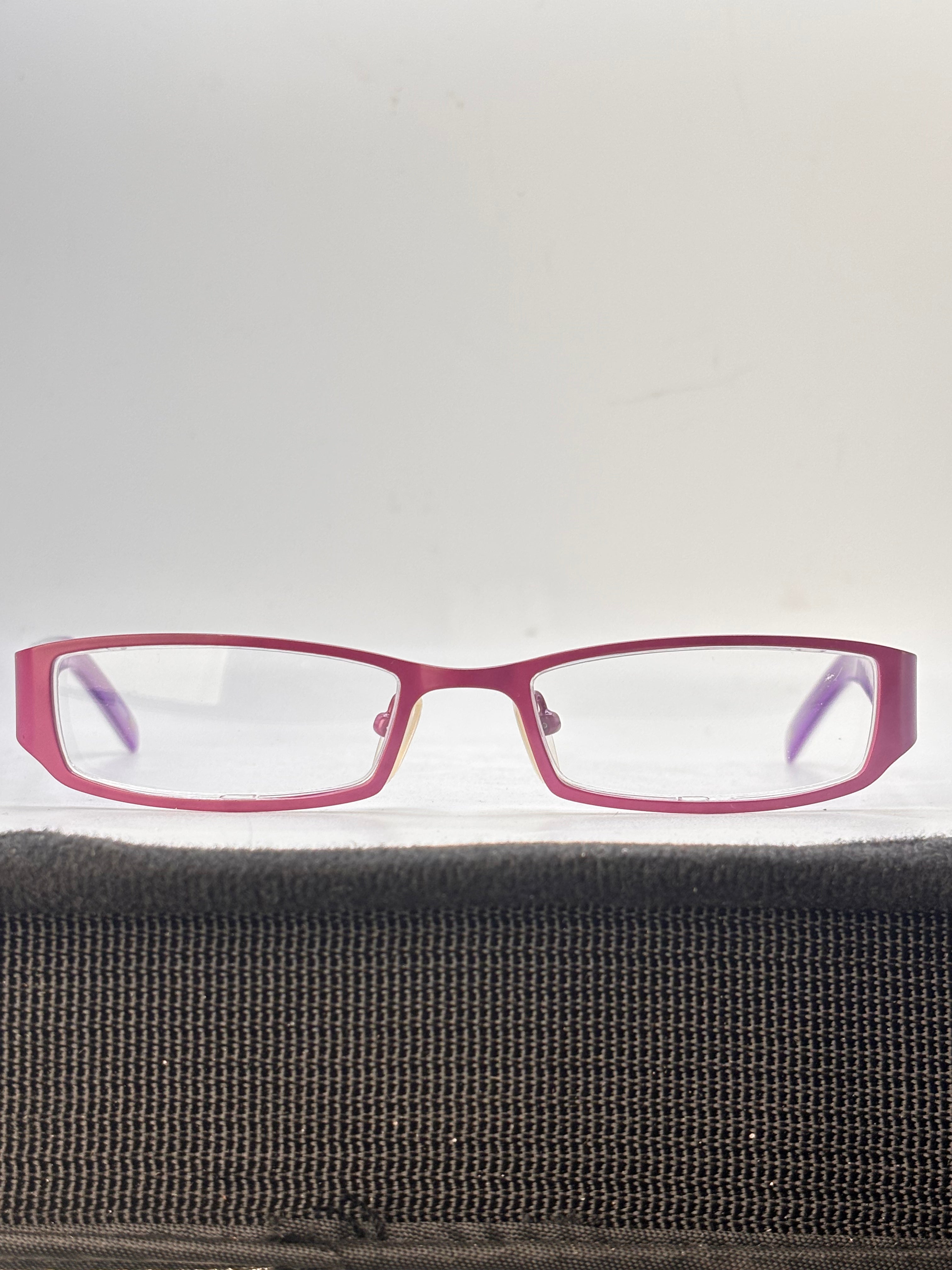 V DAY-Giant Vintage Eyewear