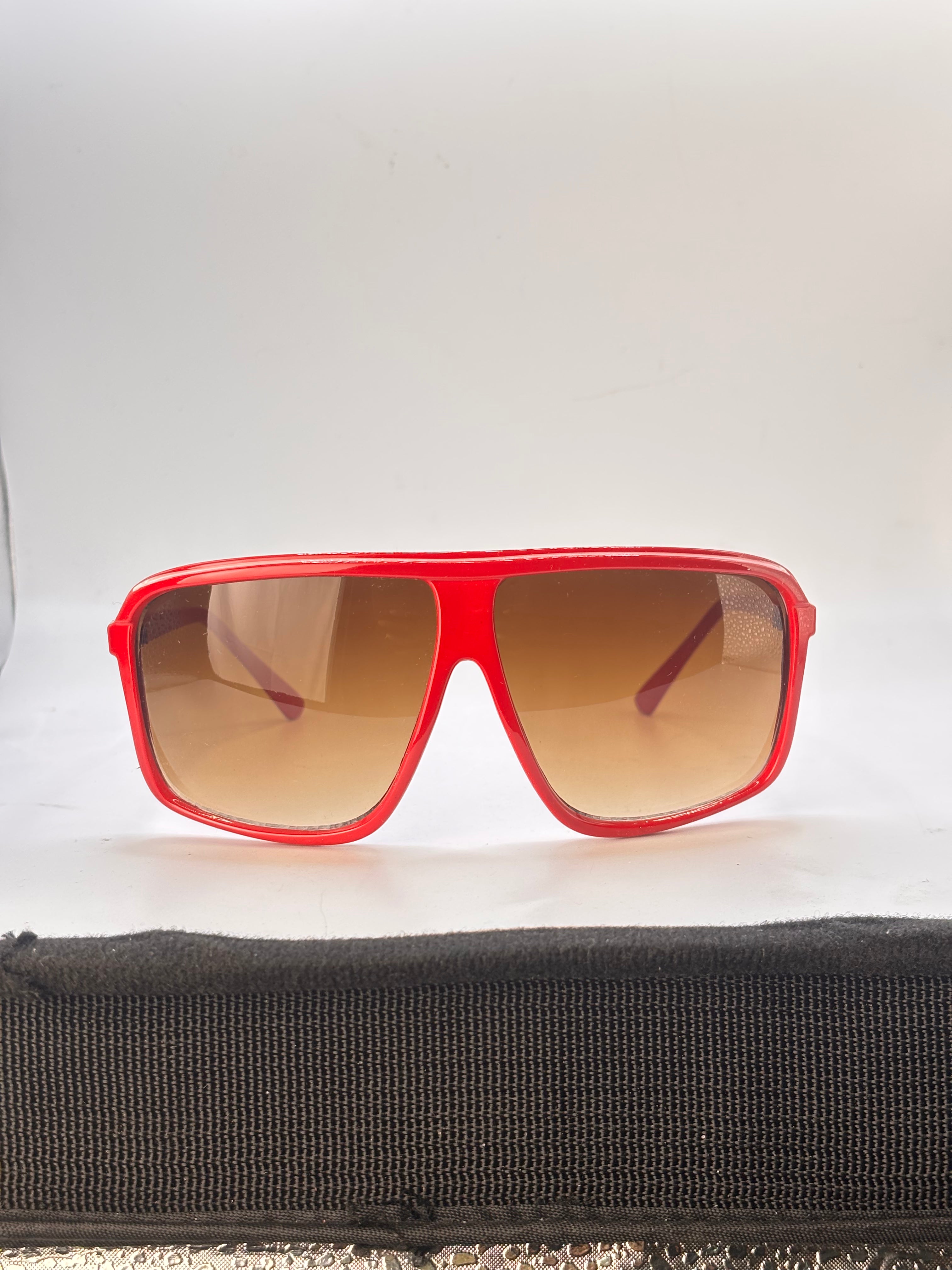 VIBE-Giant Vintage Eyewear