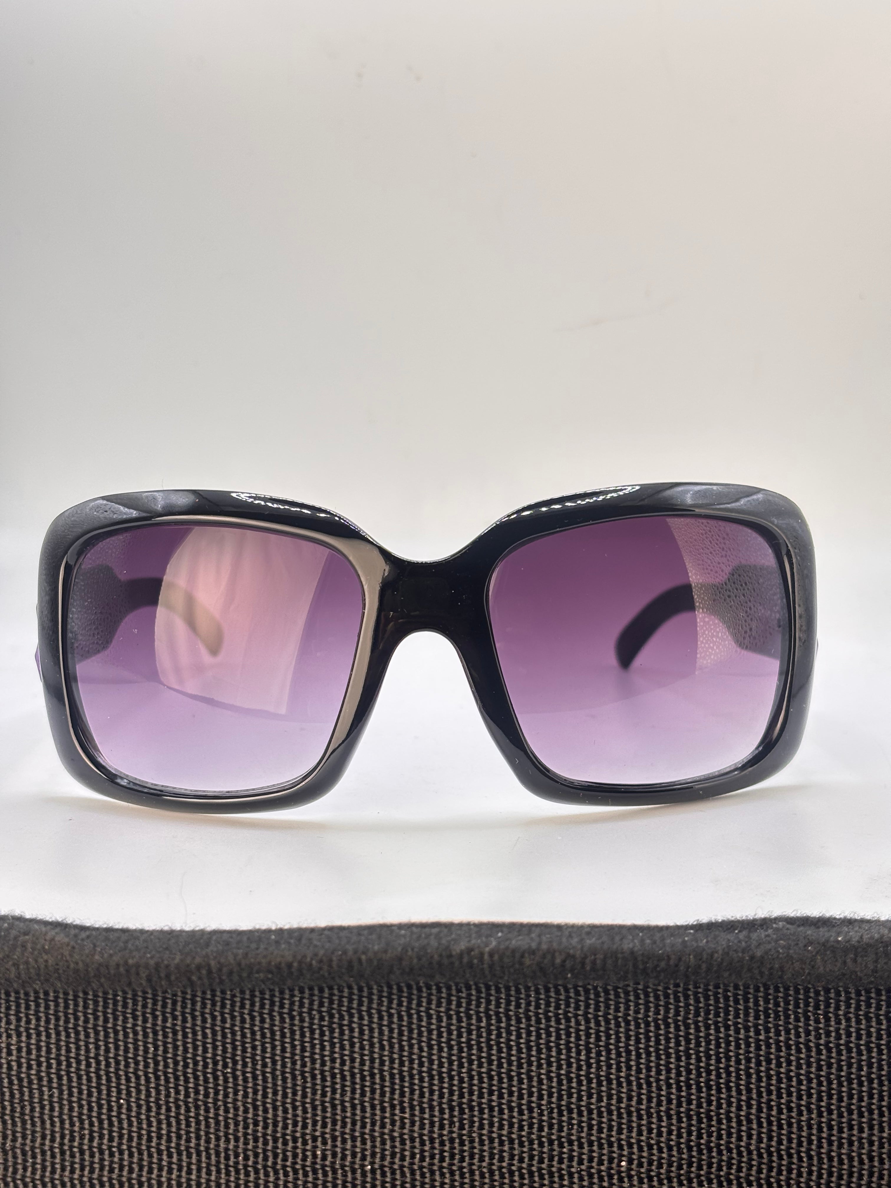 CHECKMATE-Giant Vintage Eyewear