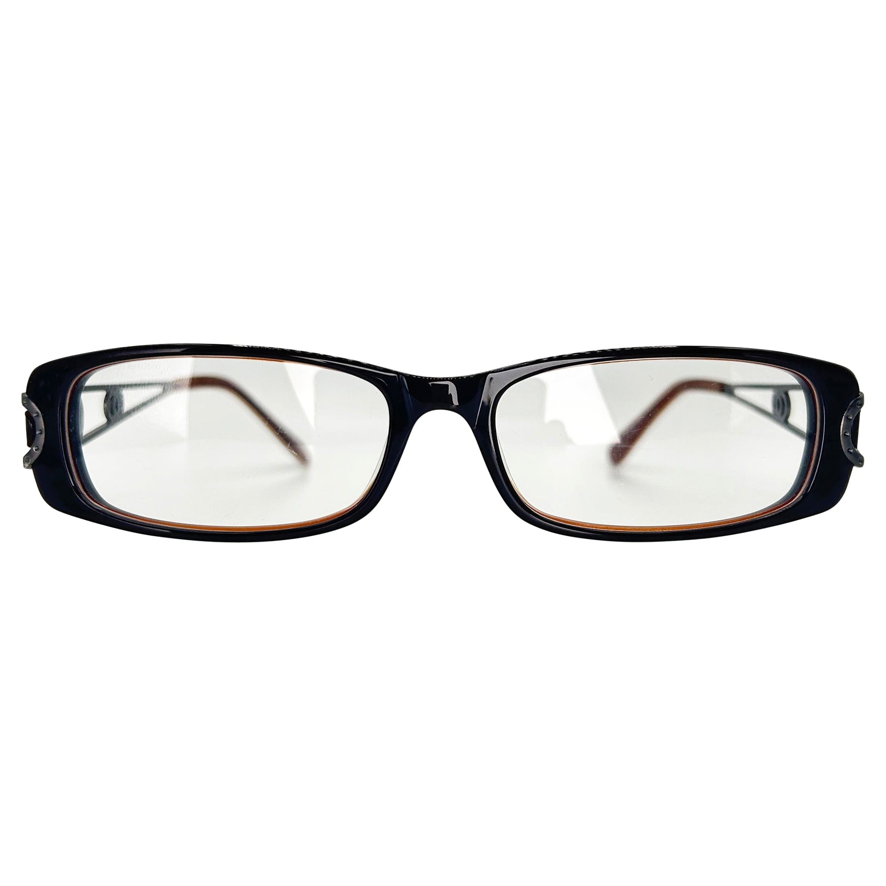 vintage frames with a 90s style and clear lens