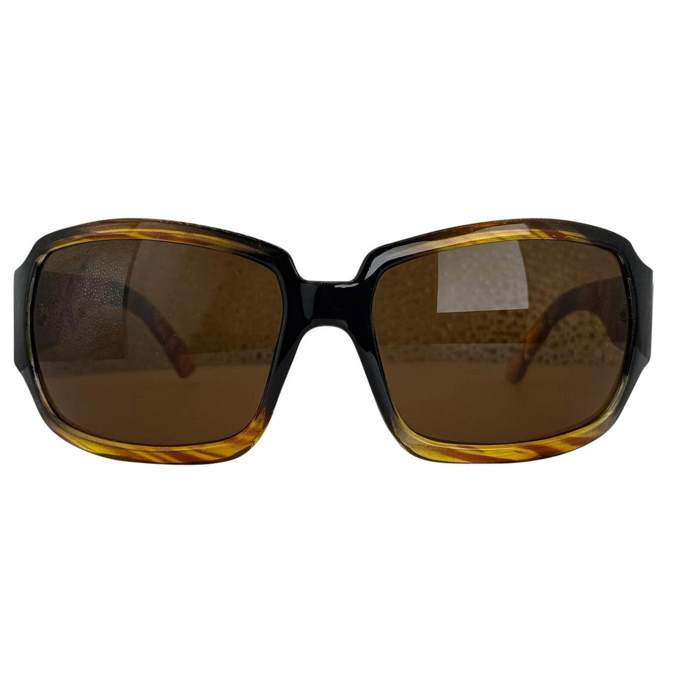 Suki amber front