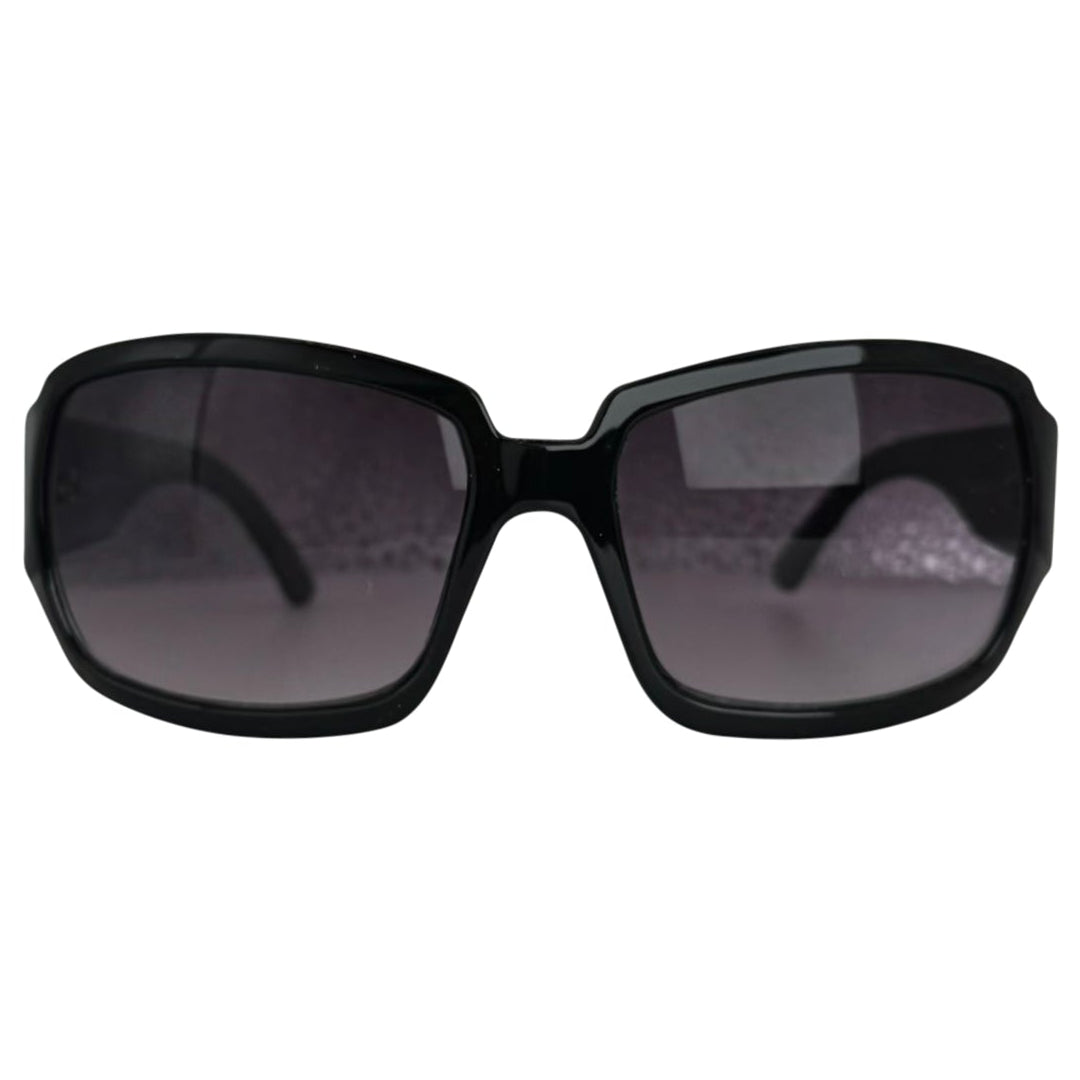 Suki black front
