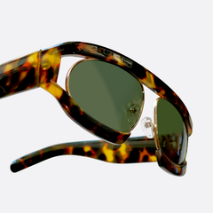 WEEZIE Tortoise Avante-Garde Sunglasses | Luxe-Giant Vintage Eyewear