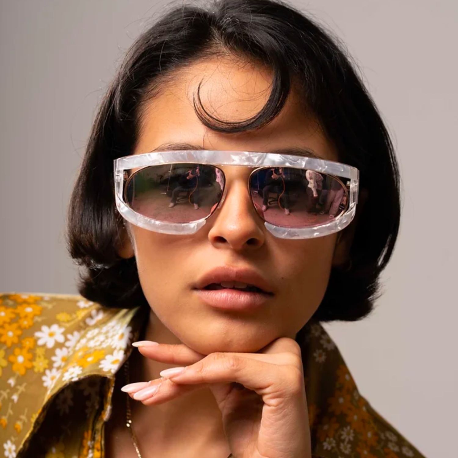 WEEZIE Pearl Avante-Garde Sunglasses | Luxe-Giant Vintage Eyewear