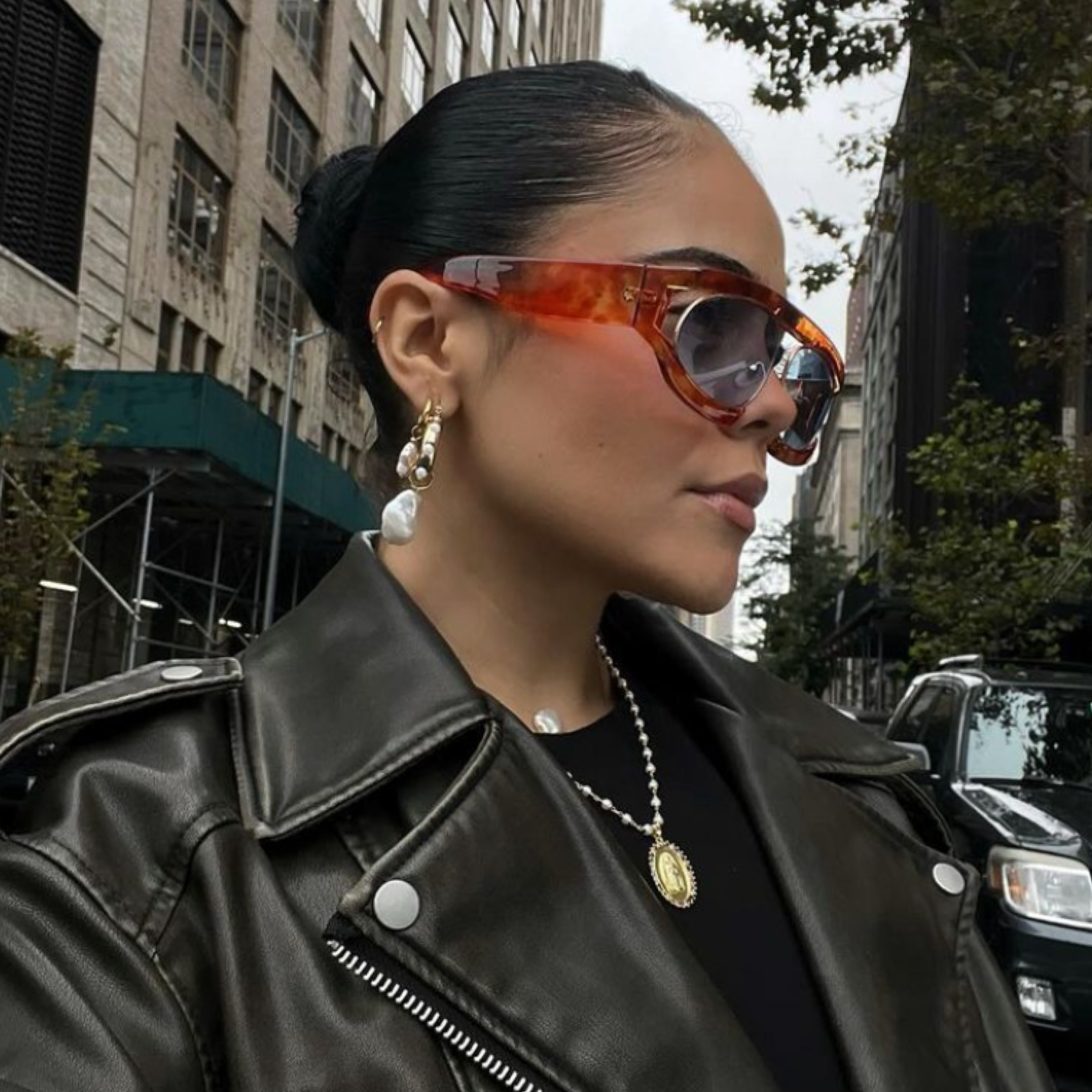 WEEZIE Demi/Blue Avante-Garde Sunglasses | Luxe