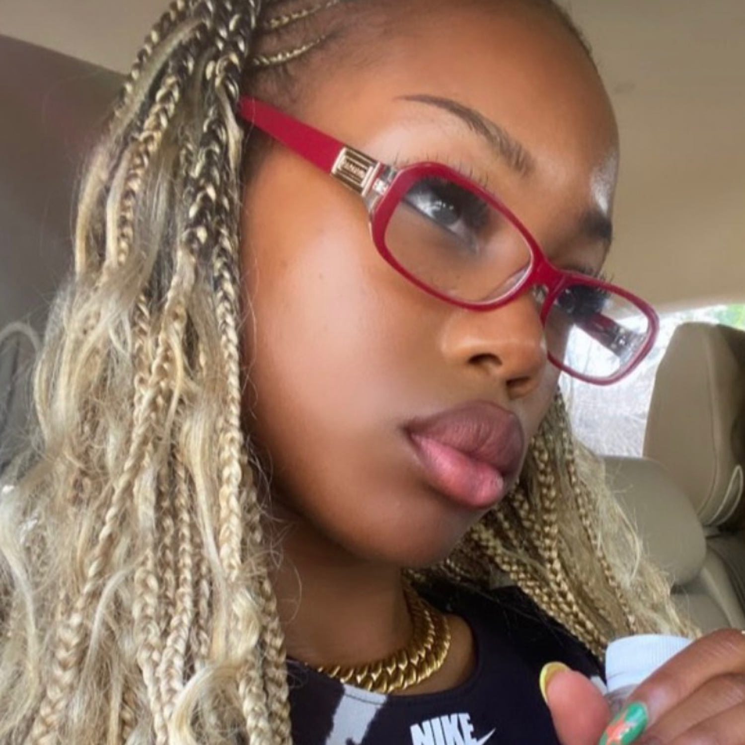 JEANE Clear Bayonetta-Style Frame | Premium *As Seen On: Charli D’Amelio*-Giant Vintage Eyewear