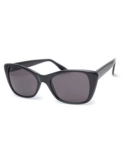 cat-eye sunglasses