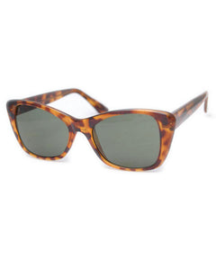 cat-eye sunglasses