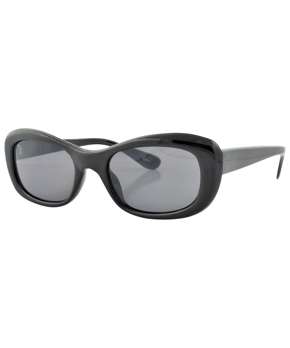 cat-eye sunglasses