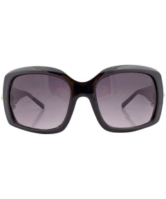 oversized sunglasses