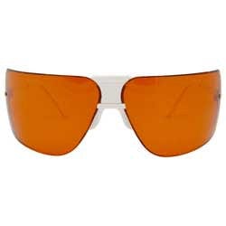 la woman amber sunglasses