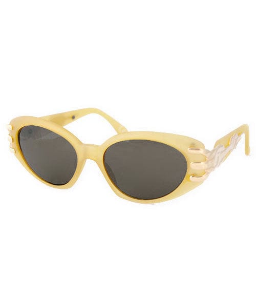 pout amber sunglasses