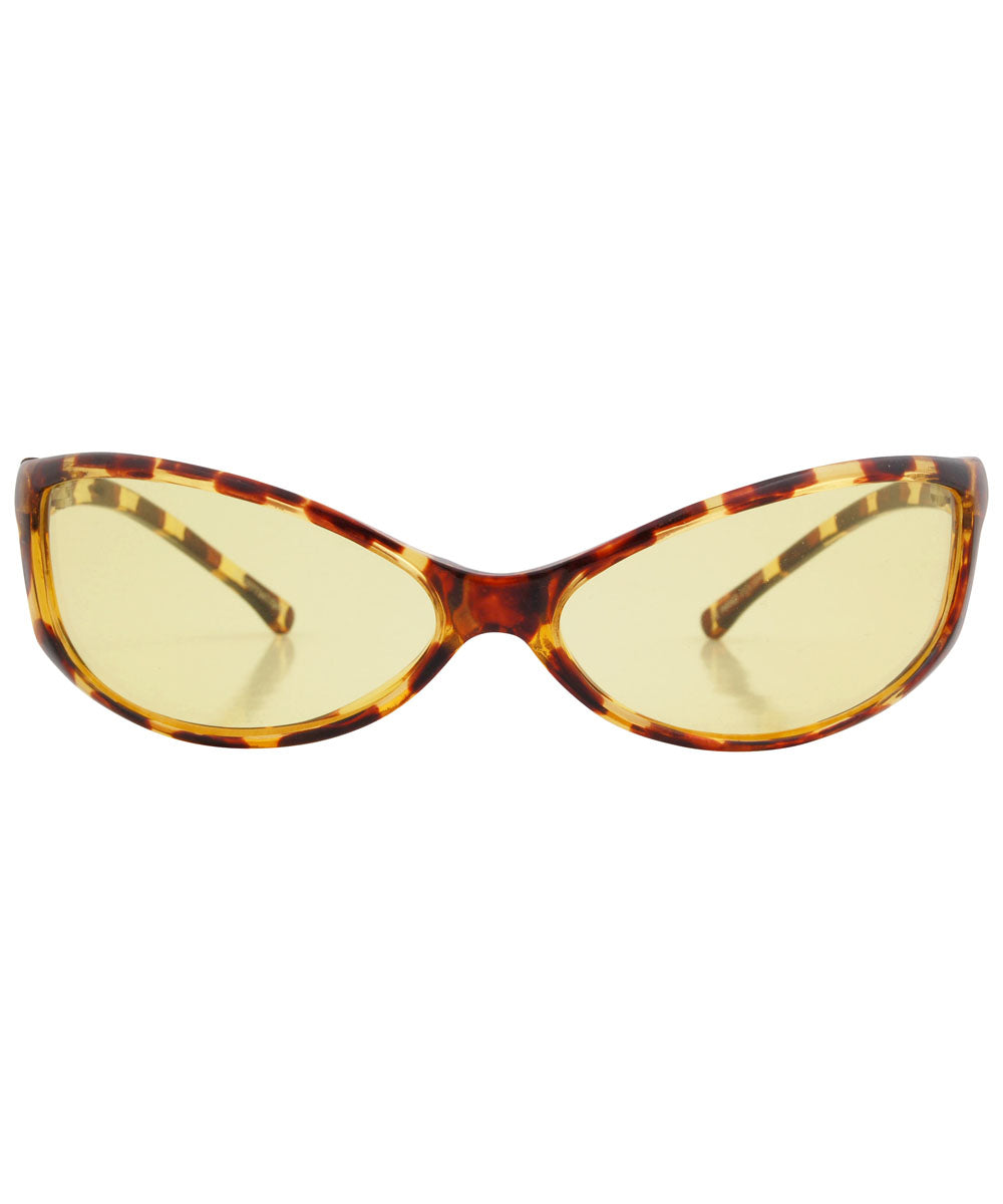 cat-eye sunglasses