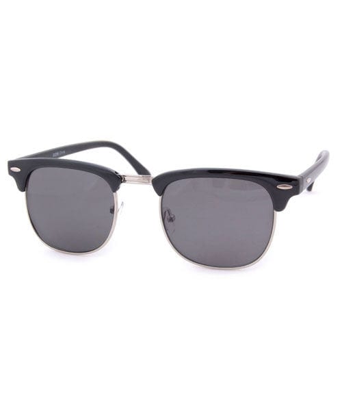 skipper black sunglasses