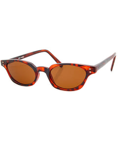 cat-eye sunglasses